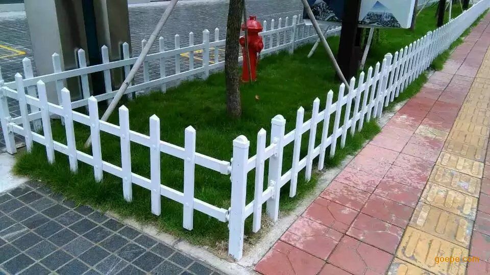 草坪護(hù)欄